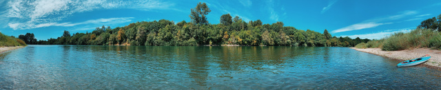 Willamette River panorama with a kayak at the far right